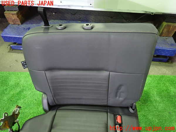 1UPJ-9235677235]セレナ e-POWER(GFC28)右3列目シート 中古_2