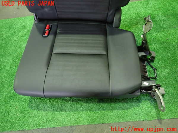 1UPJ-9235677265]セレナ e-POWER(GFC28)左3列目シート 中古_3