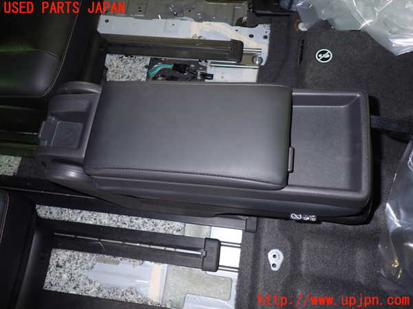 1UPJ-9235677465]セレナ e-POWER(GFC28)補助席 中古_4