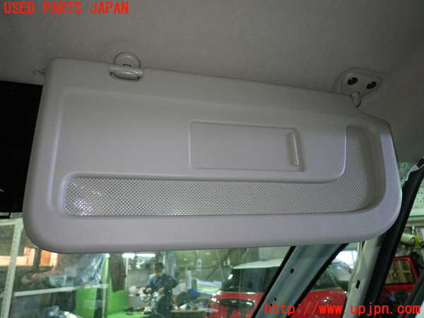 1UPJ-9235677625]セレナ e-POWER(GFC28)室内サンバイザー右側 中古_2