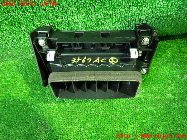 1UPJ-9235677527]セレナ e-POWER(GFC28)エアコン吹き出し口2 (右) 中古_2