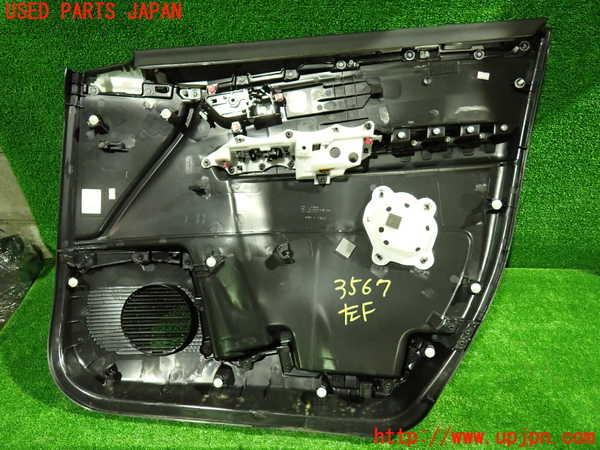 1UPJ-9235671264]セレナ e-POWER(GFC28)左前ドア内張り 中古_4