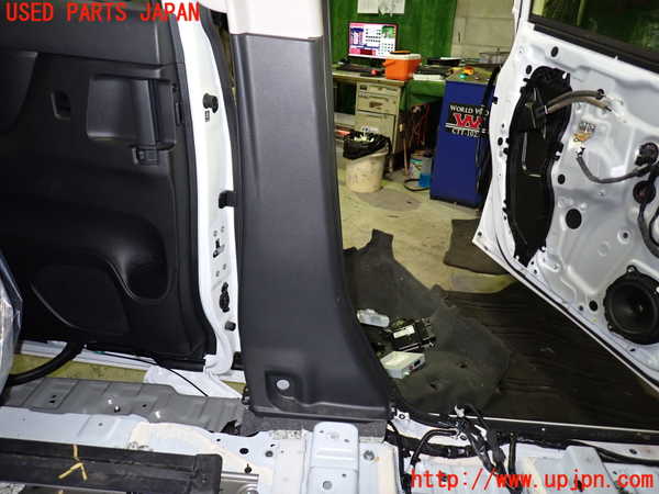 1UPJ-9235677670]セレナ e-POWER(GFC28)左センターピラートリム 中古_3