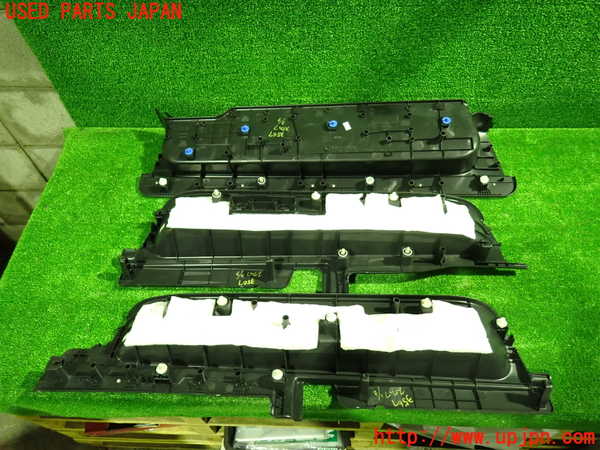 1UPJ-9235677740]セレナ e-POWER(GFC28)スカッフプレート 中古_2