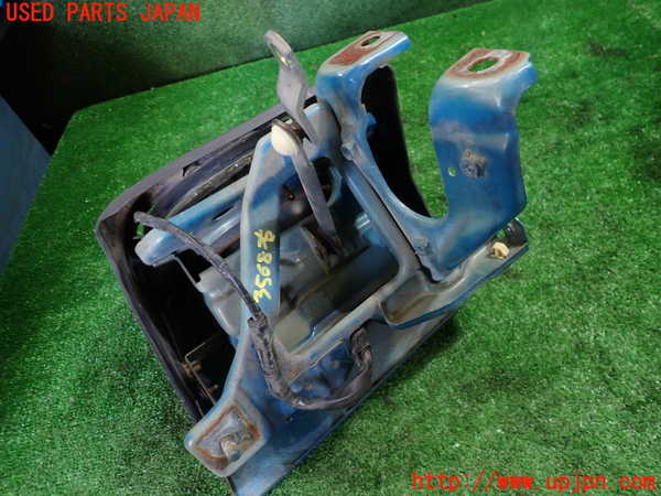 1UPJ-9235681130]ロードスター(NA6CE)右ヘッドライト 中古 リトラクタブル_2