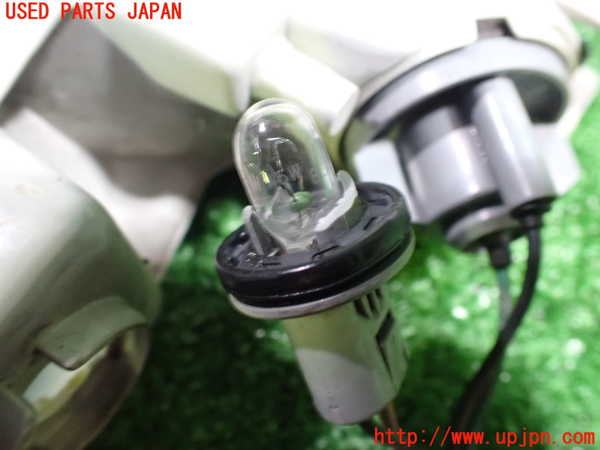 1UPJ-9235681150]ロードスター(NA6CE)右コーナーランプ 中古_4