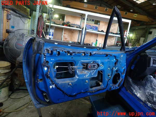 1UPJ-9235681260]ロードスター(NA6CE)左ドア 中古 NSG M498_4