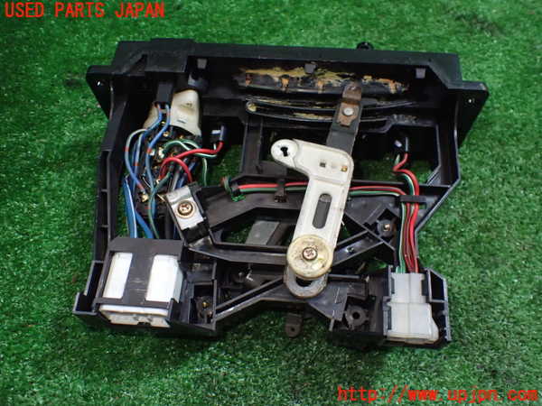 1UPJ-9235686066]ロードスター(NA6CE)エアコンスイッチ1 中古_4