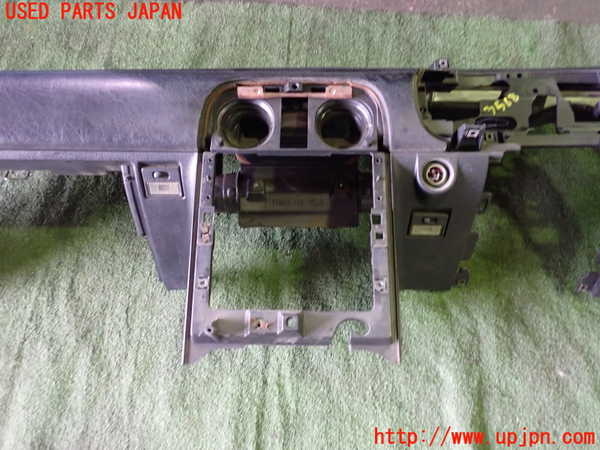 1UPJ-9235687505]ロードスター(NA6CE)ダッシュボード 中古_4