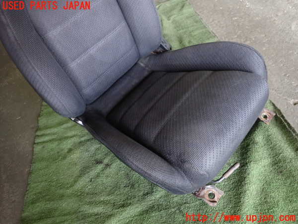 1UPJ-9235687065]ロードスター(NA6CE)助手席シート 中古_3