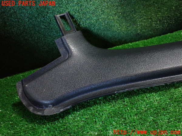 1UPJ-9235687660]ロードスター(NA6CE)左フロントピラートリム 中古_2