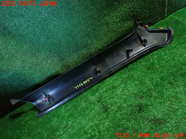 1UPJ-9235687660]ロードスター(NA6CE)左フロントピラートリム 中古_3