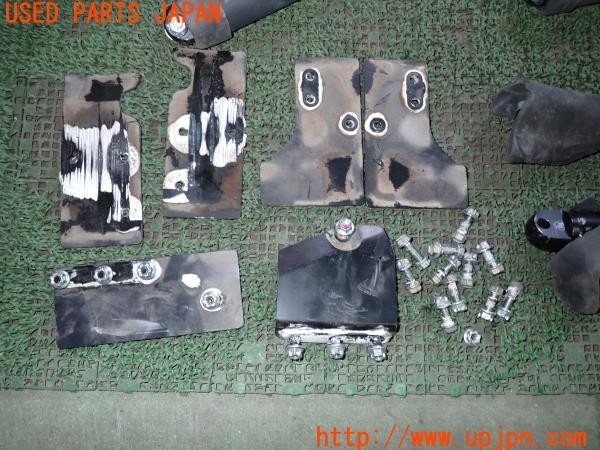 3UPJ=9235690714]ヤリス(YARIS) カップカー(MXPA10)純正 ロールケージ ロールバー 6点式 サイドバー 中古_4