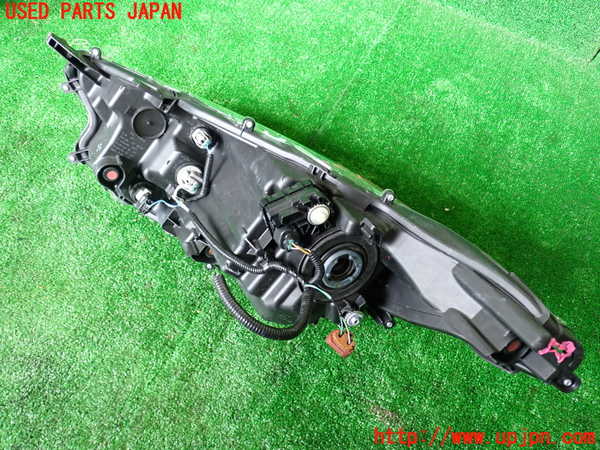 1UPJ-9235691130]ヤリス(YARIS)(MXPA10)右ヘッドライト ハロゲン 中古_2