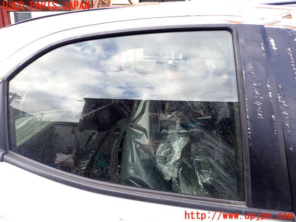 1UPJ-9235691290]ヤリス(YARIS)(MXPA10)右後ドア 中古 AGC M2H2 43R-006708_4