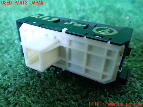 1UPJ-9235696308]ヤリス(YARIS)(MXPA10)スイッチ3(横滑り防止OFF) 中古_2