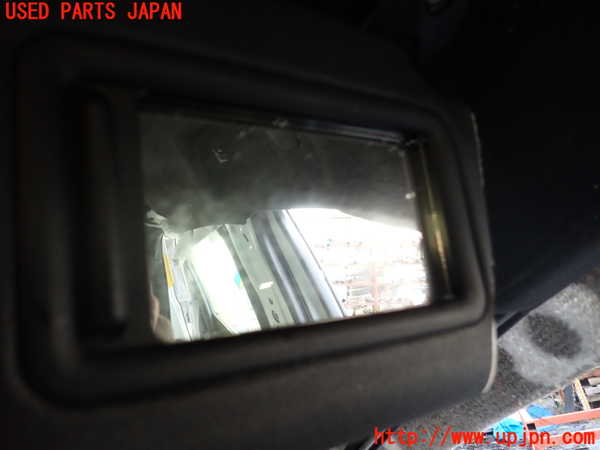 1UPJ-9235697625]ヤリス(YARIS)(MXPA10)室内サンバイザー右側 中古_3