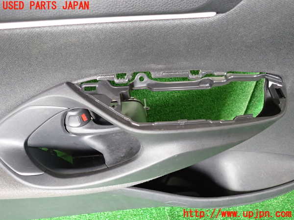 1UPJ-9235691264]ヤリス(YARIS)(MXPA10)左前ドア内張り 中古_2