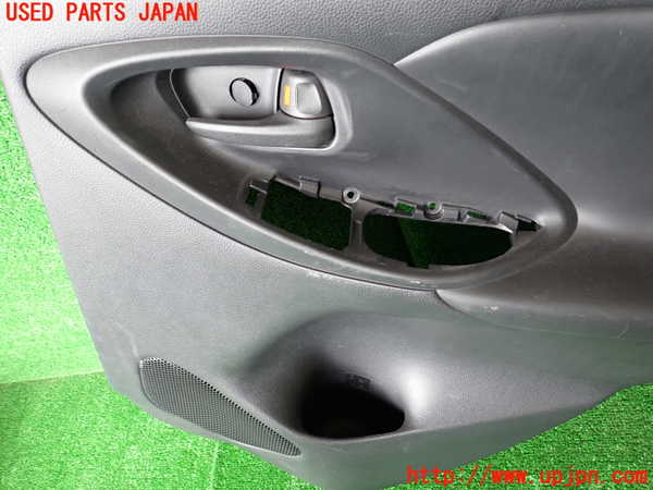 1UPJ-9235691294]ヤリス(YARIS)(MXPA10)右後ドア内張り 中古_2