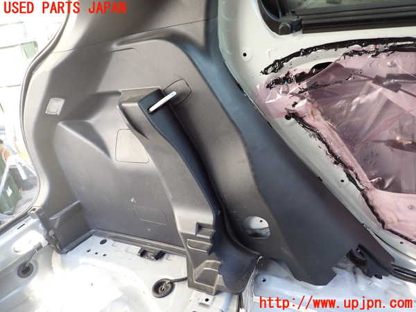 1UPJ-9235697680]ヤリス(YARIS)(MXPA10)左リアピラートリム 中古_3