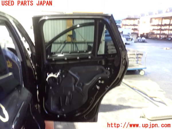 2UPJ-9235701290]BMW X1 F48(HT20)右後ドア (FUYAO 43R-011003 M535) 中古_4