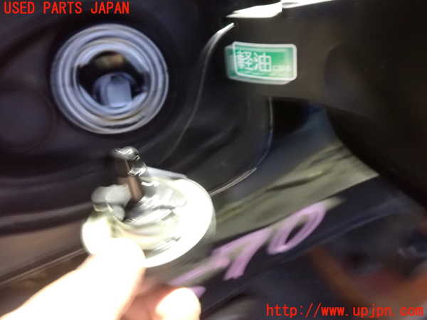 2UPJ-9235701690]BMW X1 F48(HT20)フューエルリッド 中古_3