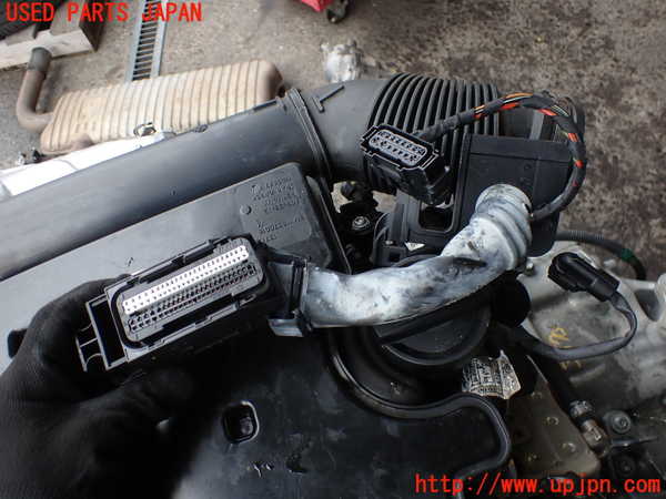 2UPJ-9235702010]BMW X1 F48(HT20)エンジン B47C20A 4WD 中古_4