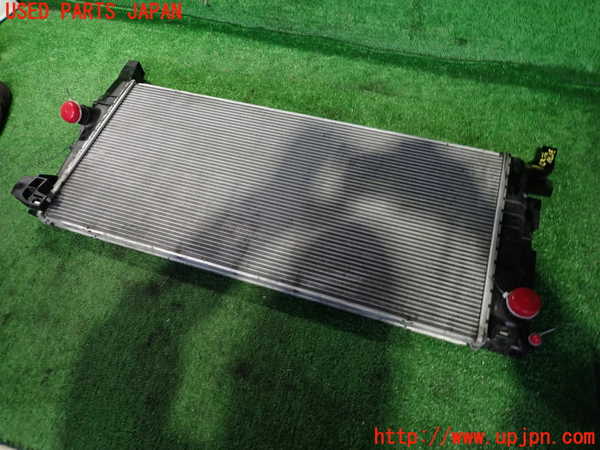 2UPJ-9235702321]BMW X1 F48(HT20)ラジエーター1 中古_3