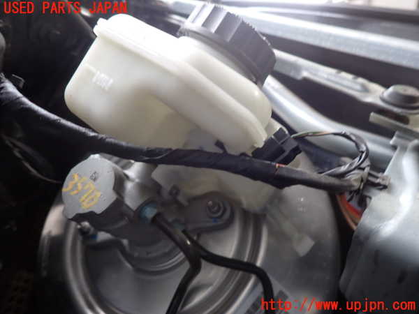 2UPJ-9235704050]BMW X1 F48(HT20)ブレーキマスターシリンダー 中古_2