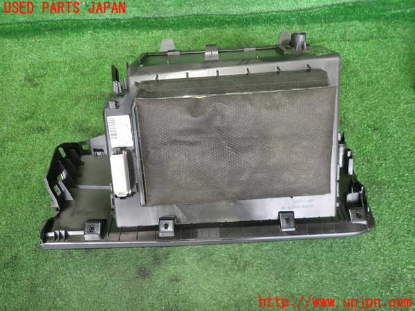 2UPJ-9235707516]BMW X1 F48(HT20)グローブボックス1 中古_2