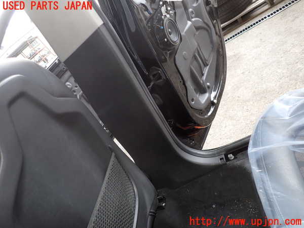 2UPJ-9235707665]BMW X1 F48(HT20)右センターピラートリム 中古_3