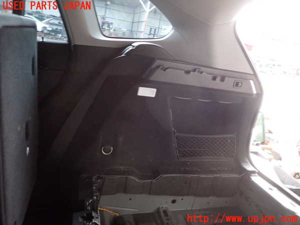 2UPJ-9235707675]BMW X1 F48(HT20)右リアピラートリム 中古_3