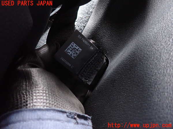 2UPJ-9235707185]BMW X1 F48(HT20)左2列目シートベルト 中古_2