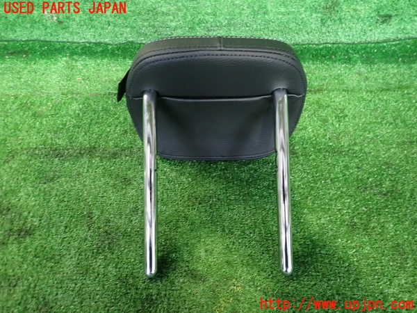 2UPJ-9235707130]BMW X1 F48(HT20)真中2列目ヘッドレスト 中古_2