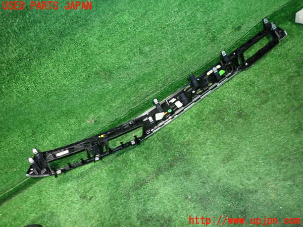 2UPJ-9235707691]BMW X1 F48(HT20)内装トリム類1 中古_2