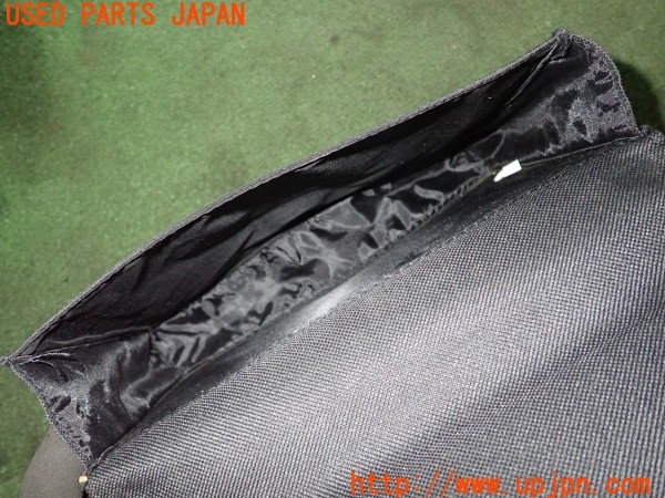 3UPJ=9235710801]ルノー メガーヌR.S.(ルノー・スポール)(DZF4R)車検証入れ マニュアルケース 中古_5