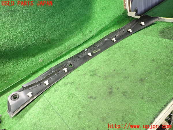 2UPJ-9235711190]ルノー・メガーヌ R.S.(ルノー・スポール)(DZF4R)カウルトップ 中古_4