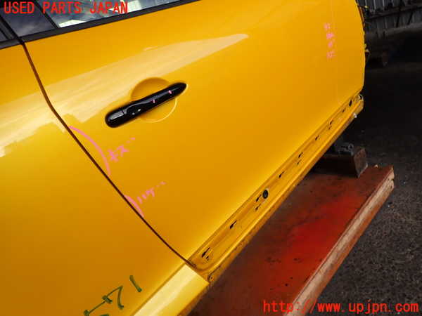 2UPJ-9235711230]ルノー・メガーヌ R.S.(ルノー・スポール)(DZF4R)右ドア (SAINT-GOBAIN SEKURIT 43R-009007 M40) 中古_3