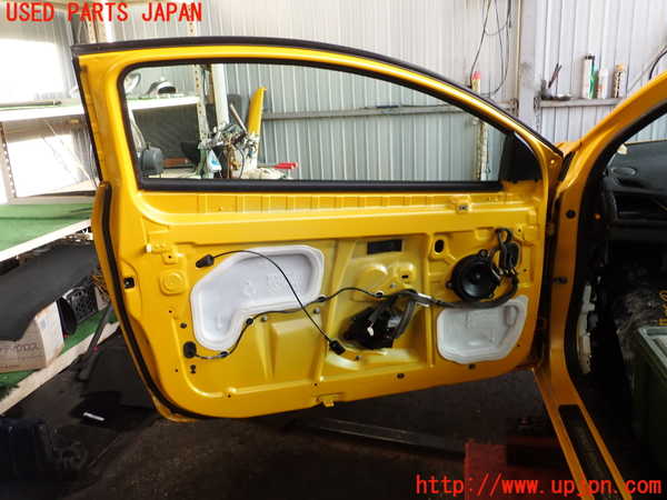 2UPJ-9235711260]ルノー・メガーヌ R.S.(ルノー・スポール)(DZF4R)左ドア (SAINT-GOBAIN SEKURIT 43R-009007 M40) 中古_4