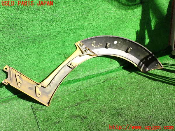 2UPJ-9235711442]ルノー・メガーヌ R.S.(ルノー・スポール)(DZF4R)左前オーバーフェンダー 中古_4