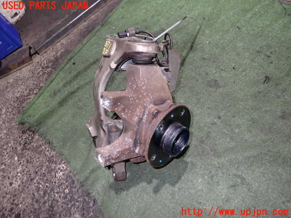 2UPJ-9235714295]ルノー・メガーヌ R.S.(ルノー・スポール)(DZF4R)左フロントナックルハブ 中古_2