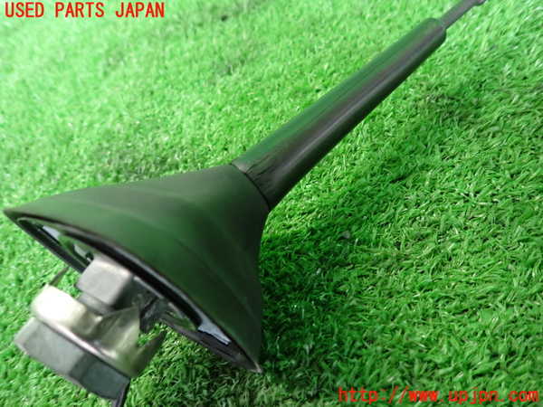 2UPJ-9235716550]ルノー・メガーヌ R.S.(ルノー・スポール)(DZF4R)アンテナ 中古_3