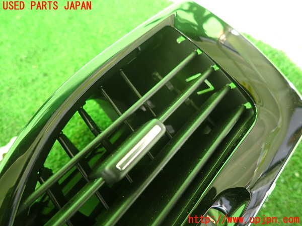 2UPJ-9235717527]ルノー・メガーヌ R.S.(ルノー・スポール)(DZF4R)エアコン吹き出し口2 (右) 中古_3