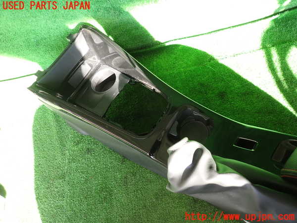 2UPJ-9235717540]ルノー・メガーヌ R.S.(ルノー・スポール)(DZF4R)センターコンソール 中古_3