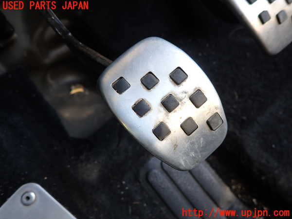 2UPJ-9235717590]ルノー・メガーヌ R.S.(ルノー・スポール)(DZF4R)クラッチペダル 中古_2