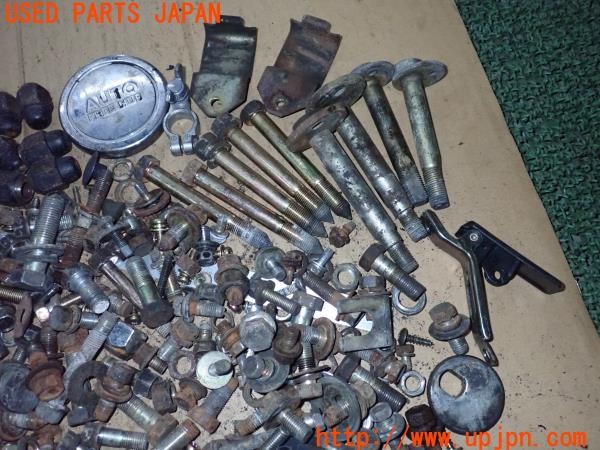 3UPJ=9235720720]デリカ スターワゴン(P25W)前期 ネジ・ナット・ステー類 セット ジャンク_3