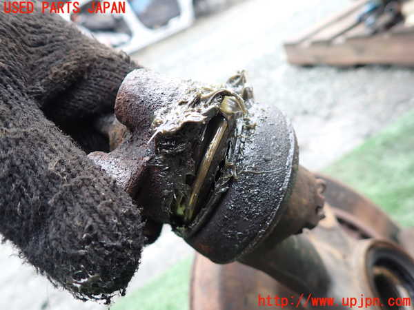 1UPJ-9235724290]デリカ スターワゴン(P25W)右フロントナックルハブ 中古_4