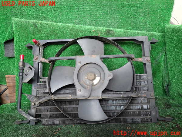 1UPJ-9235726031]デリカ スターワゴン(P25W)エアコンコンデンサー1(メイン) 中古_3