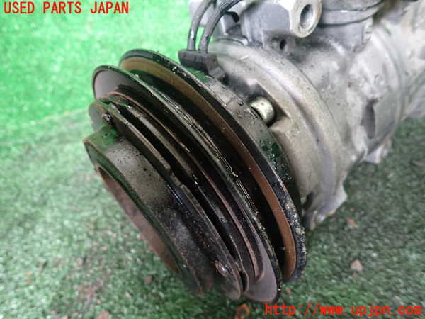 1UPJ-9235726025]デリカ スターワゴン(P25W)エアコンコンプレッサー 中古_3