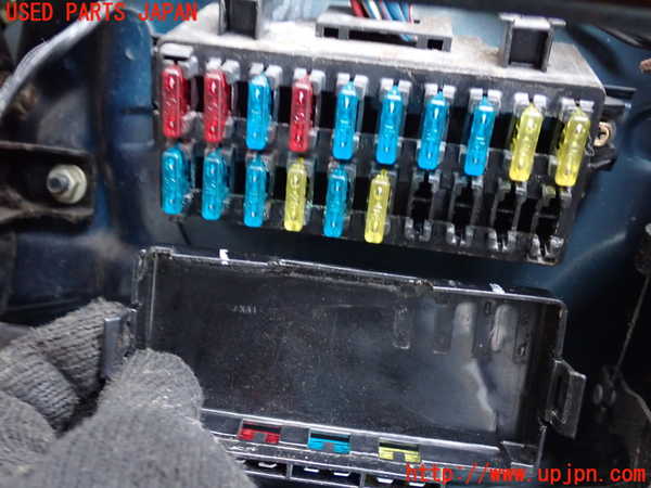 1UPJ-9235726741]デリカ スターワゴン(P25W)ヒューズボックス1 中古_2